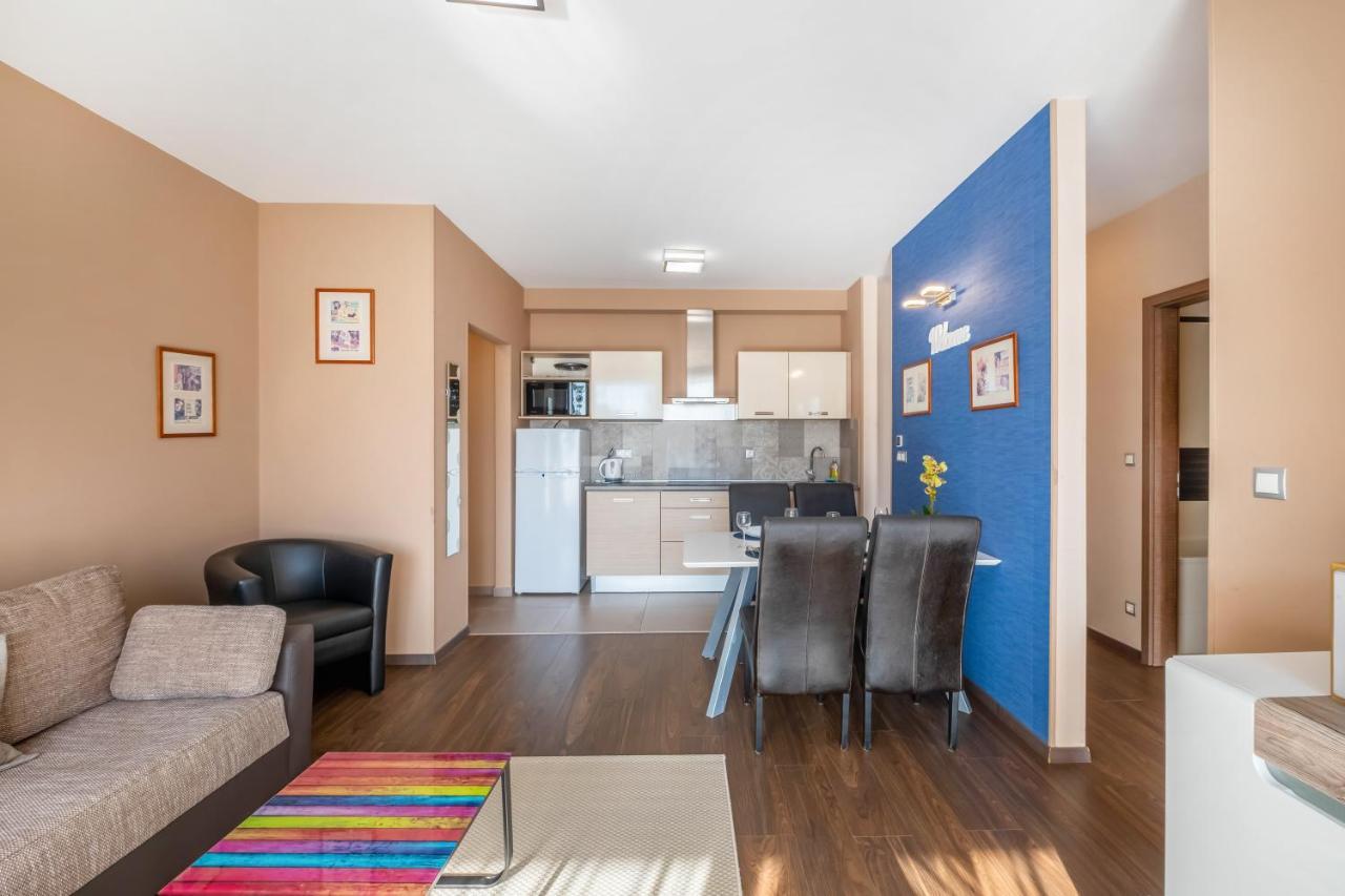 Mf Port Azur Wellness Apartments Siofok Dış mekan fotoğraf