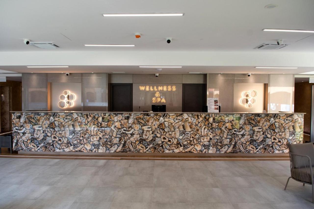 Mf Port Azur Wellness Apartments Siofok Dış mekan fotoğraf