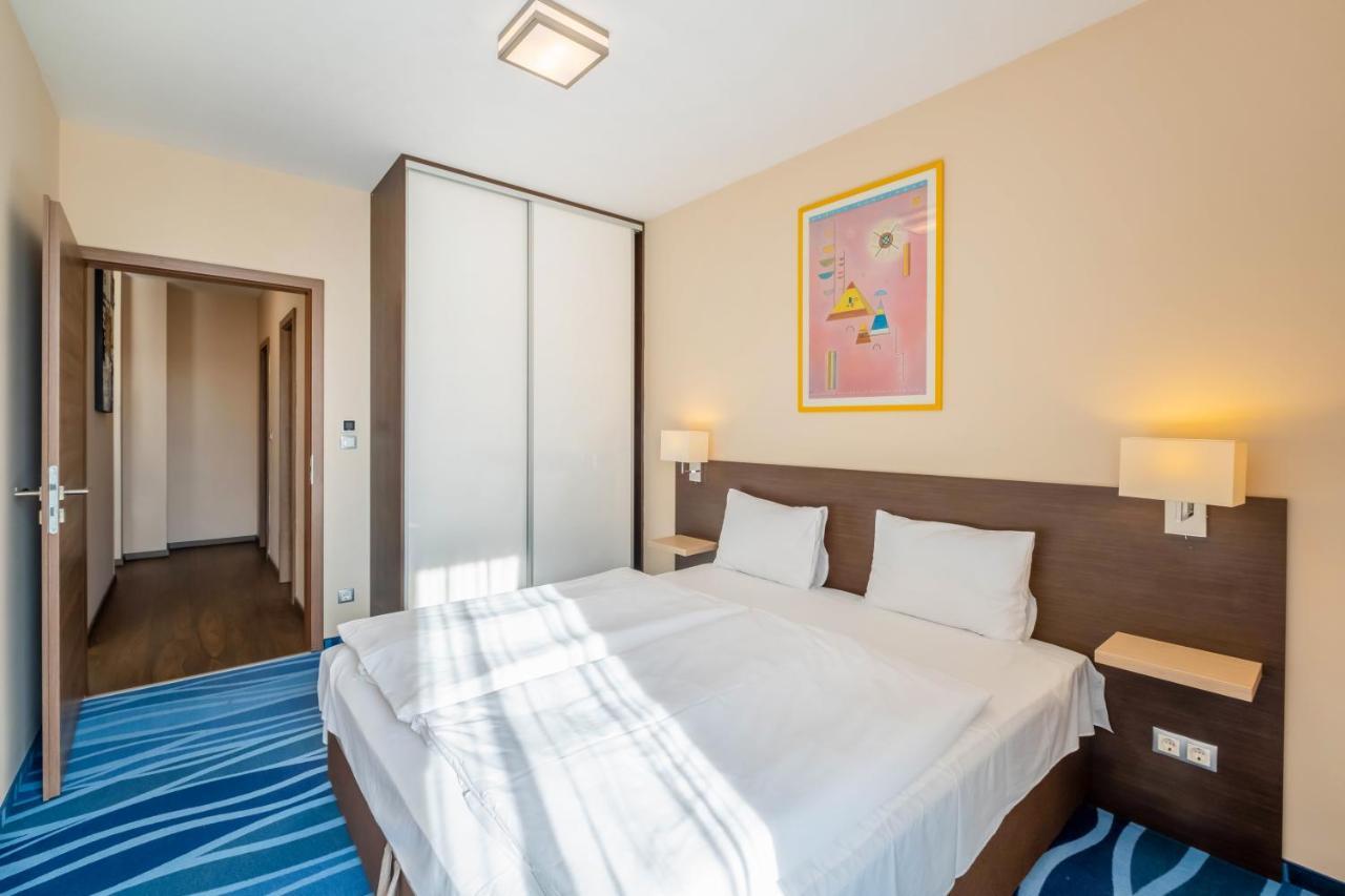 Mf Port Azur Wellness Apartments Siofok Dış mekan fotoğraf