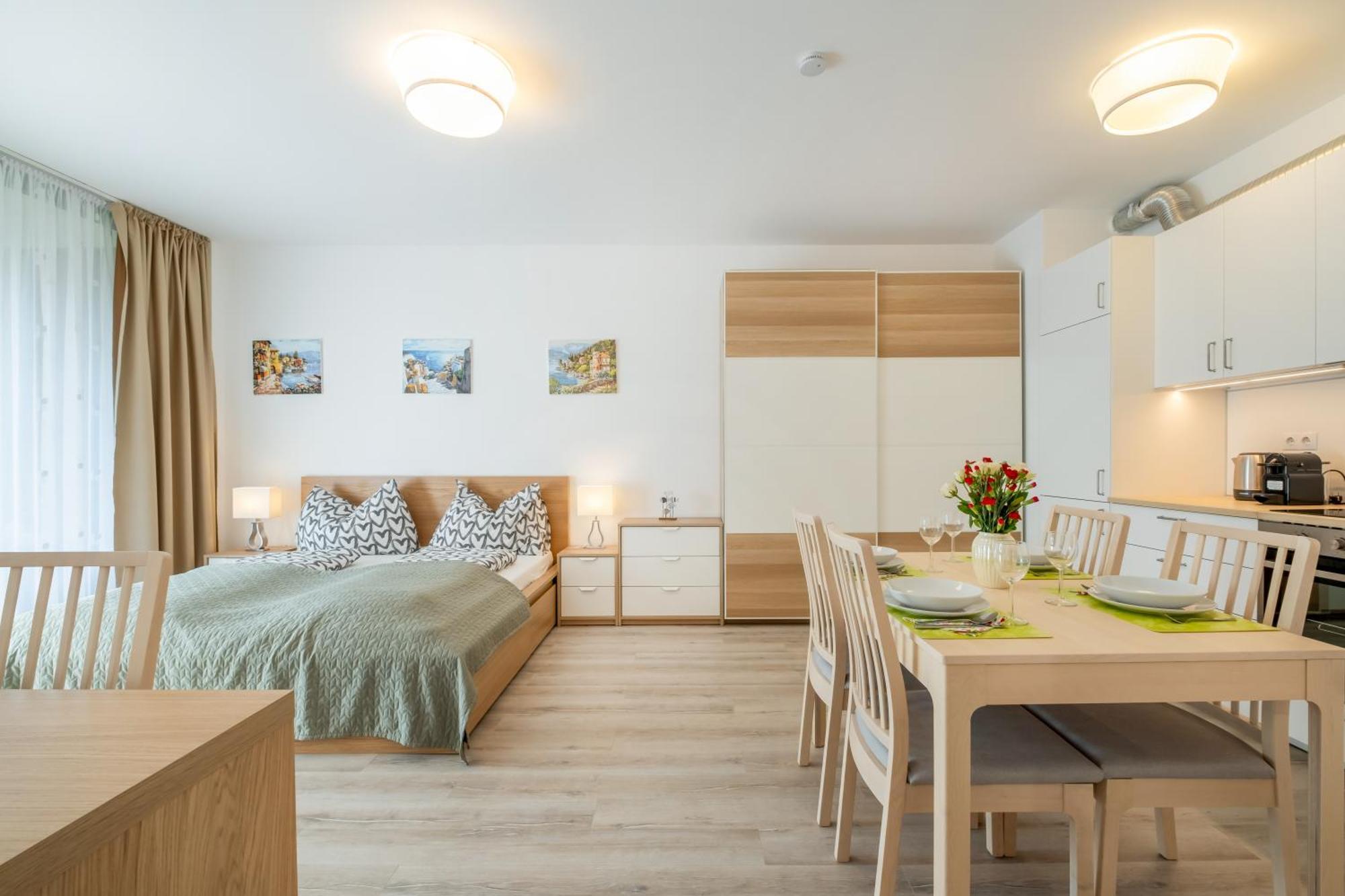 Mf Port Azur Wellness Apartments Siofok Dış mekan fotoğraf